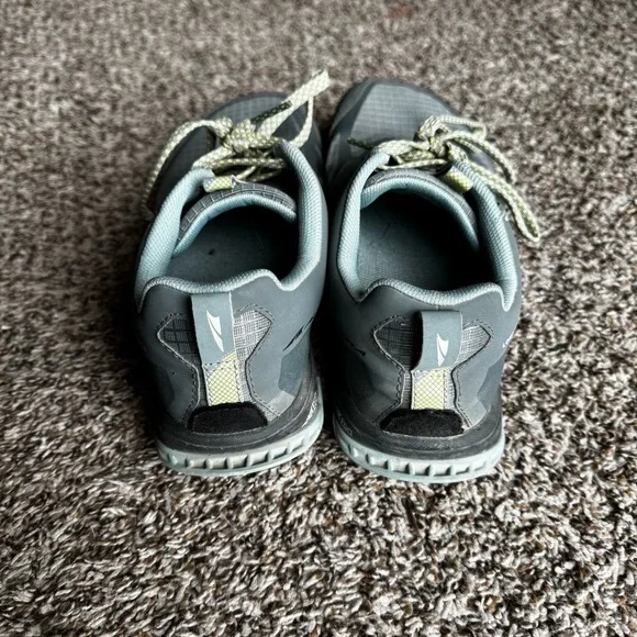 Altra Women’s 8 Lone Peak 5 Grey Blue Trail Hiking Athletic Shoe - Picture 4 of 9